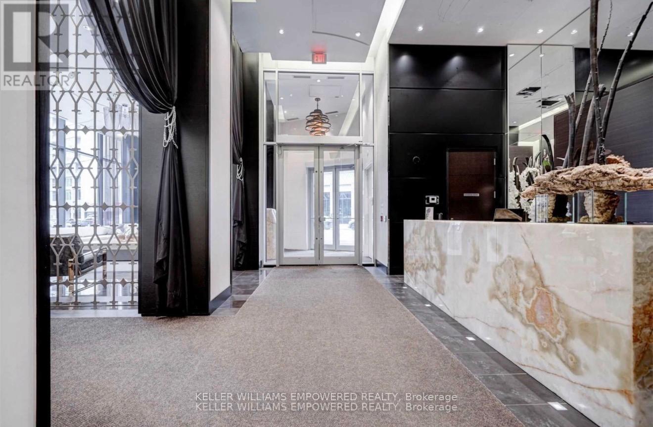 705 - 32 DAVENPORT ROAD E, Toronto (Annex), Ontario, M5R0B5 — Photo 6