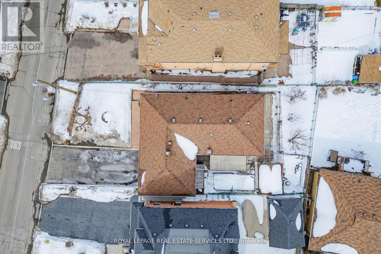 167 CORNELIUS PARKWAY, Toronto (Maple Leaf), Ontario, M6L2K8 — Photo 31