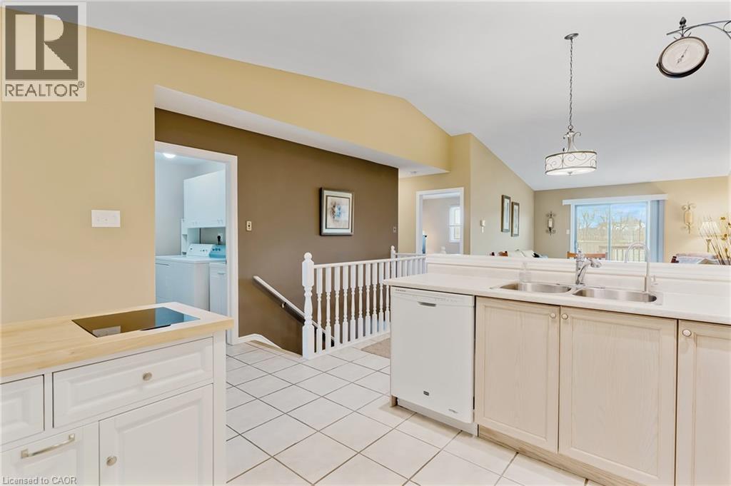 19 HANLON Place Unit# 25, Paris, Ontario, N3L4E8 — Photo 14