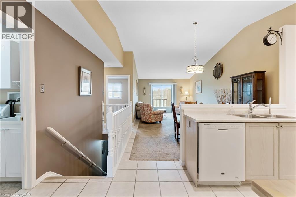 19 HANLON Place Unit# 25, Paris, Ontario, N3L4E8 — Photo 15