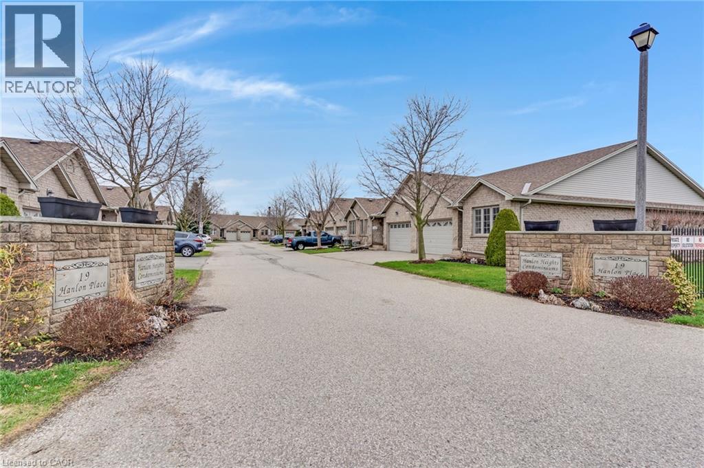 19 HANLON Place Unit# 25, Paris, Ontario, N3L4E8 — Photo 2