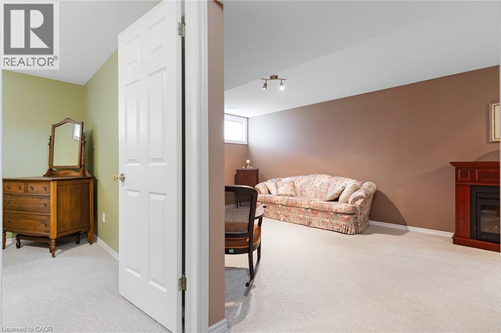 19 HANLON Place Unit# 25, Paris, Ontario, N3L4E8 — Photo 27