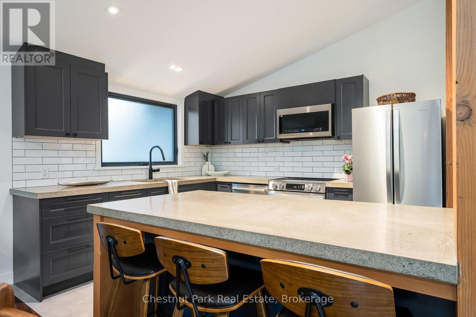 8943 COUNTY ROAD 9, Clearview, Ontario, L0M1G0 — Photo 15