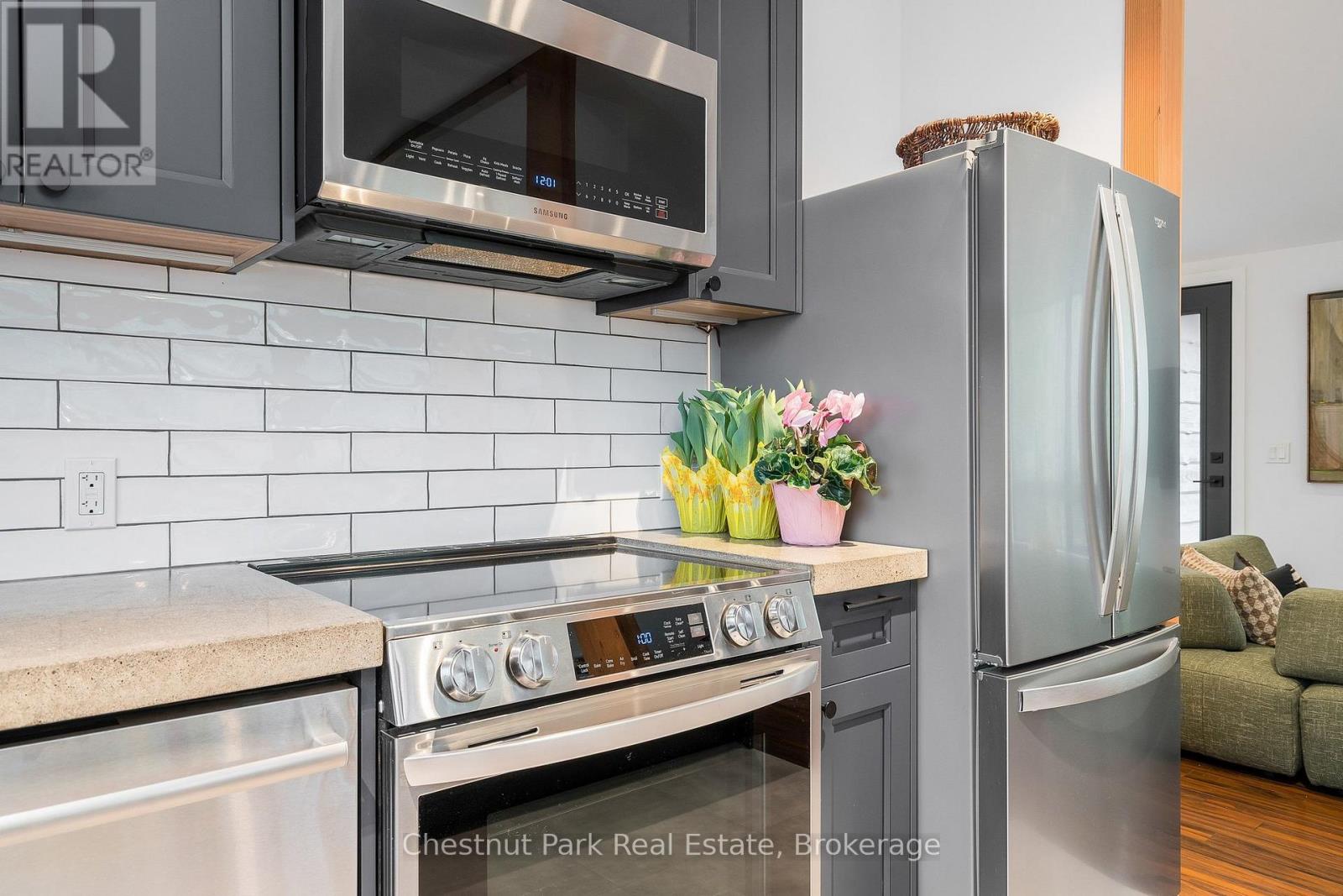 8943 COUNTY ROAD 9, Clearview, Ontario, L0M1G0 — Photo 20