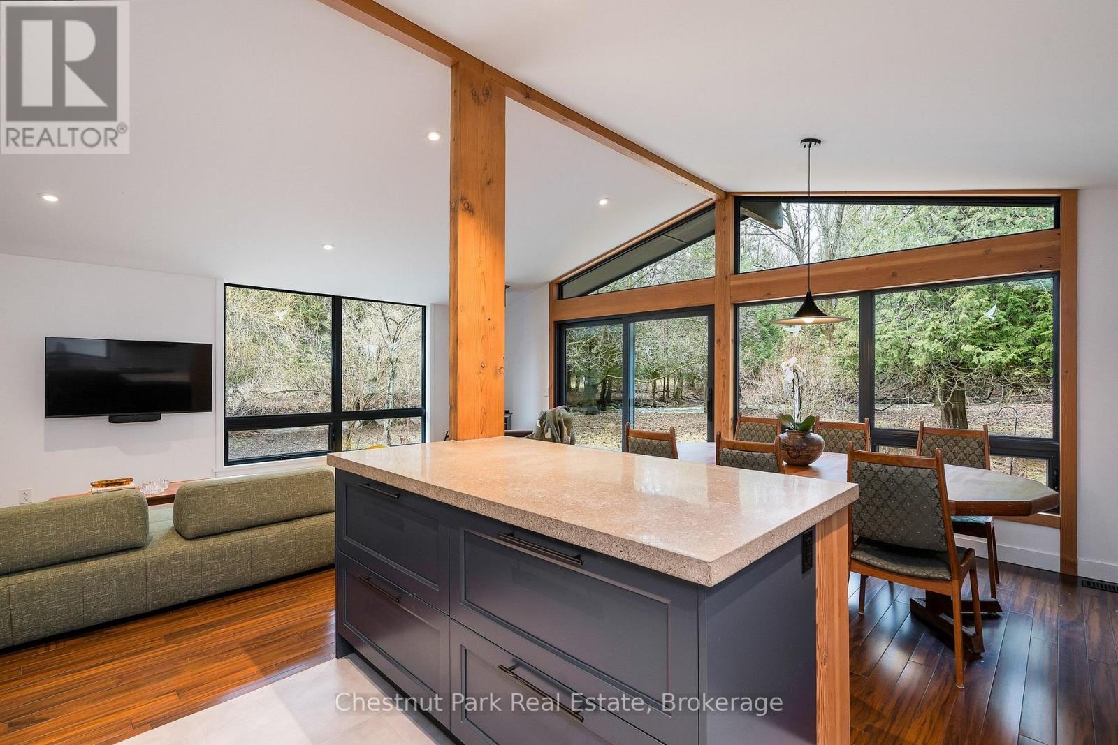 8943 COUNTY ROAD 9, Clearview, Ontario, L0M1G0 — Photo 21