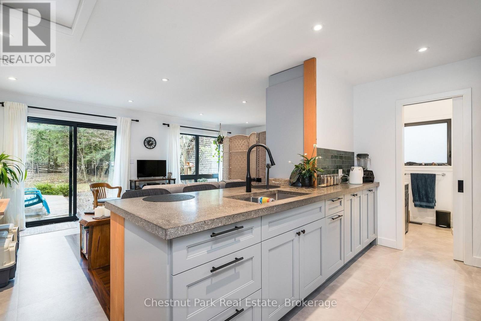 8943 COUNTY ROAD 9, Clearview, Ontario, L0M1G0 — Photo 32