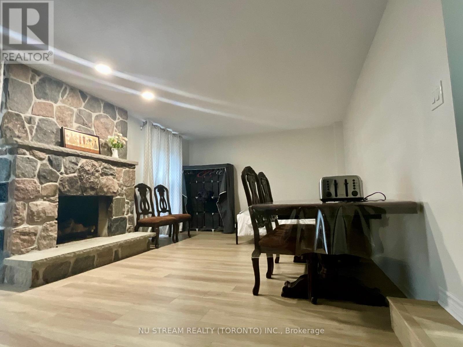 LOWER - 260 FISHERVILLE ROAD, Toronto (Westminster-Branson), Ontario, M2R3C5 — Photo 4