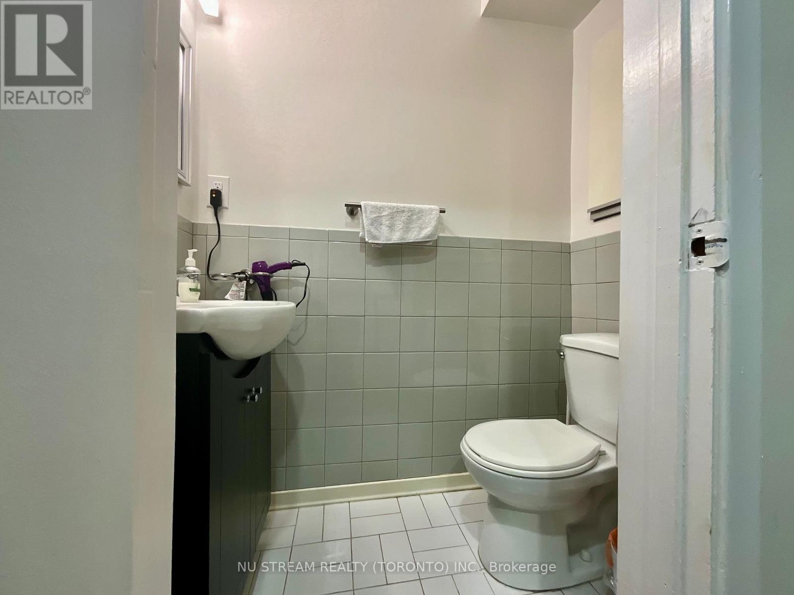 LOWER - 260 FISHERVILLE ROAD, Toronto (Westminster-Branson), Ontario, M2R3C5 — Photo 7