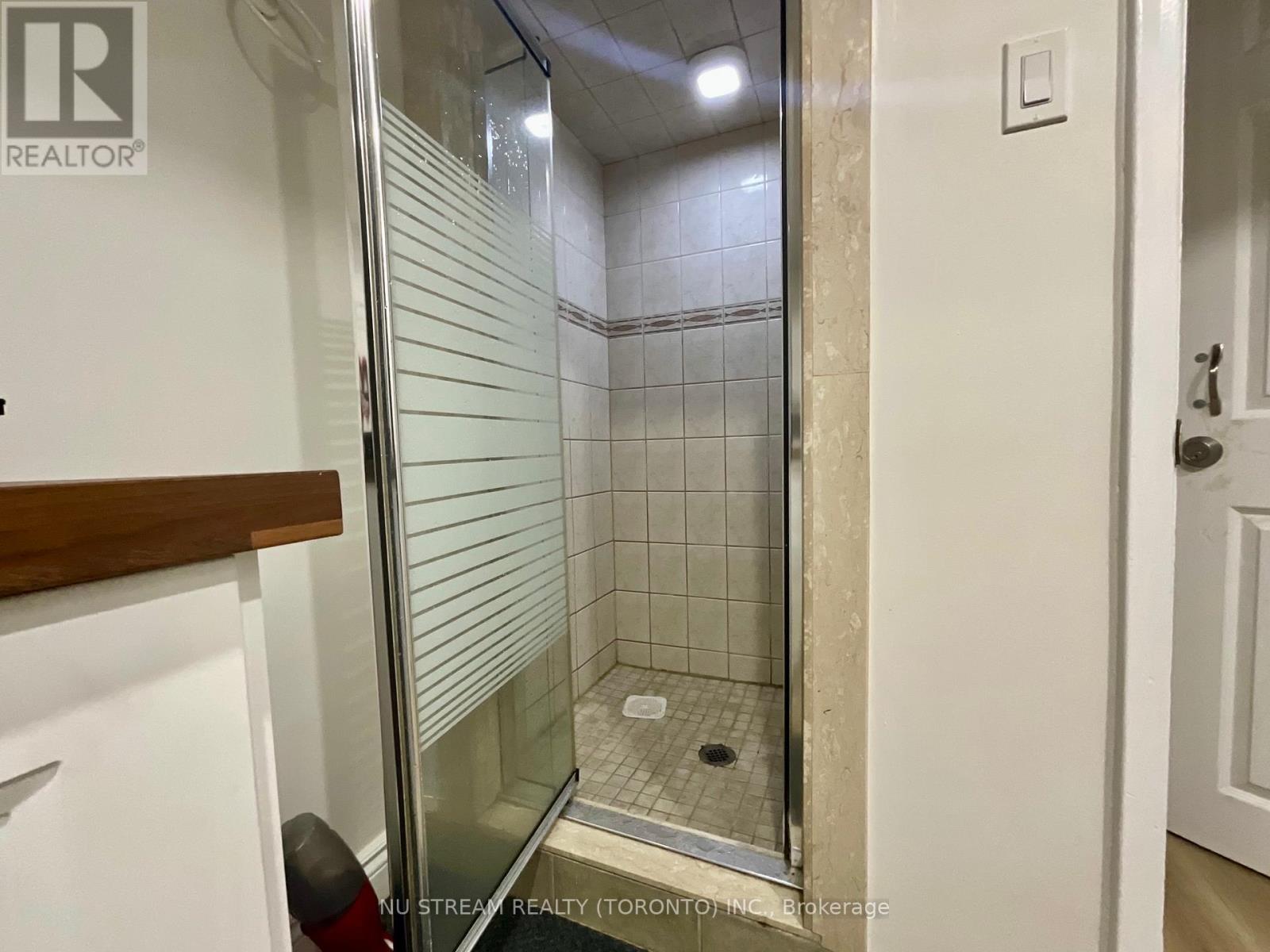 LOWER - 260 FISHERVILLE ROAD, Toronto (Westminster-Branson), Ontario, M2R3C5 — Photo 8