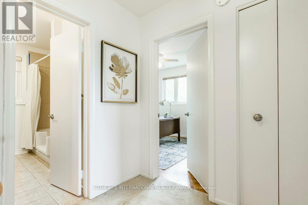 21 SUMMERSIDE CRESCENT, Toronto (Hillcrest Village), Ontario, M2H1W9 — Photo 10