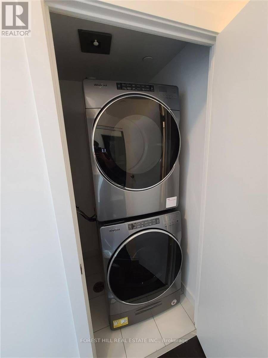 1603 - 1603 EGLINTON AVENUE W, Toronto (Oakwood Village), Ontario, M6E2H1 — Photo 13