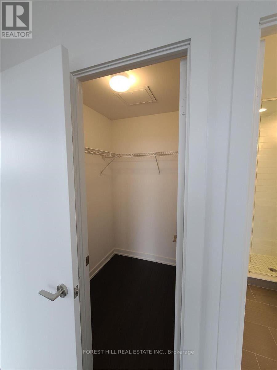 1603 - 1603 EGLINTON AVENUE W, Toronto (Oakwood Village), Ontario, M6E2H1 — Photo 6