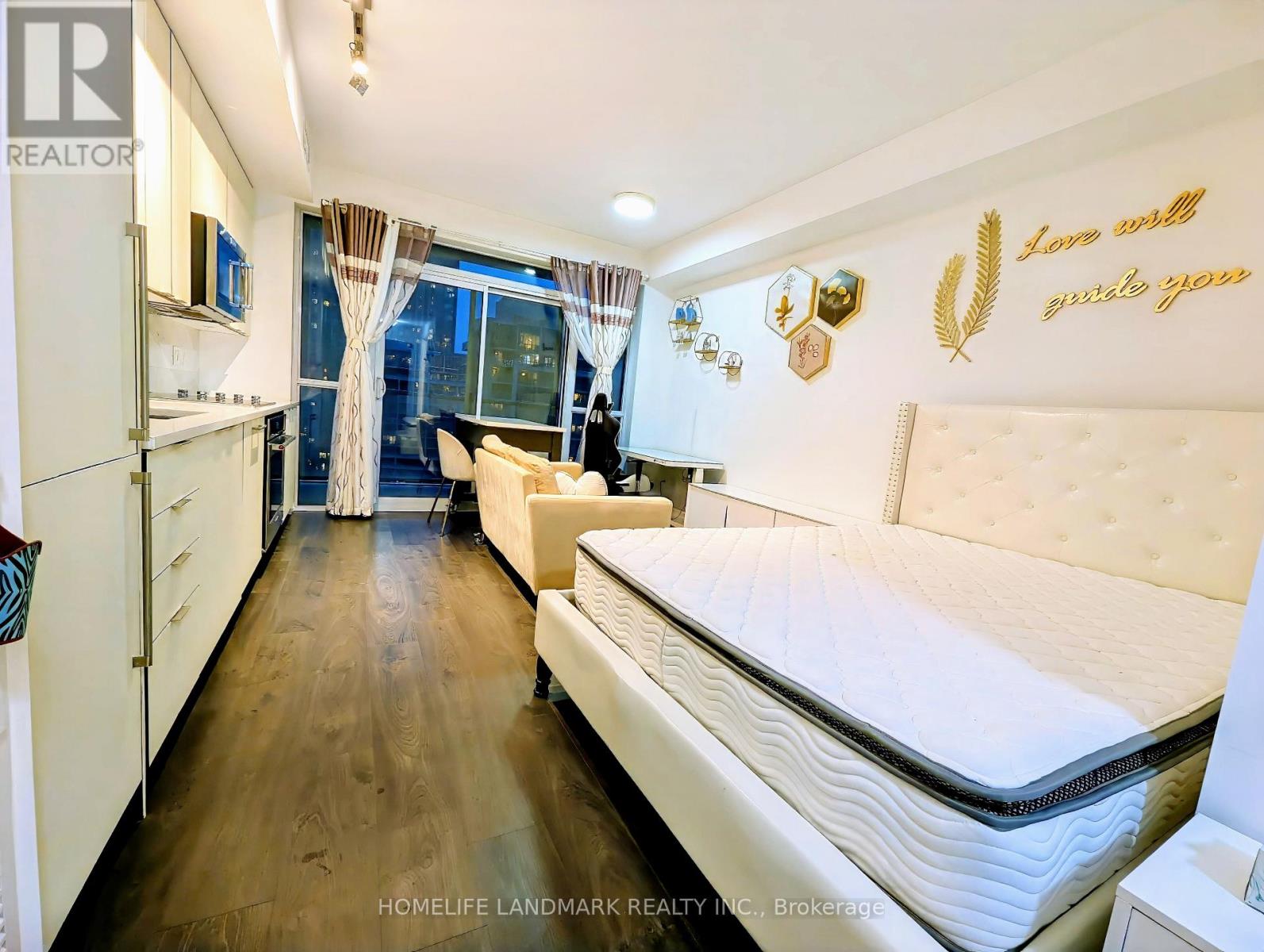 1502 - 38 IANNUZZI STREET, Toronto (Niagara), Ontario, M5V0S2 — Photo 2