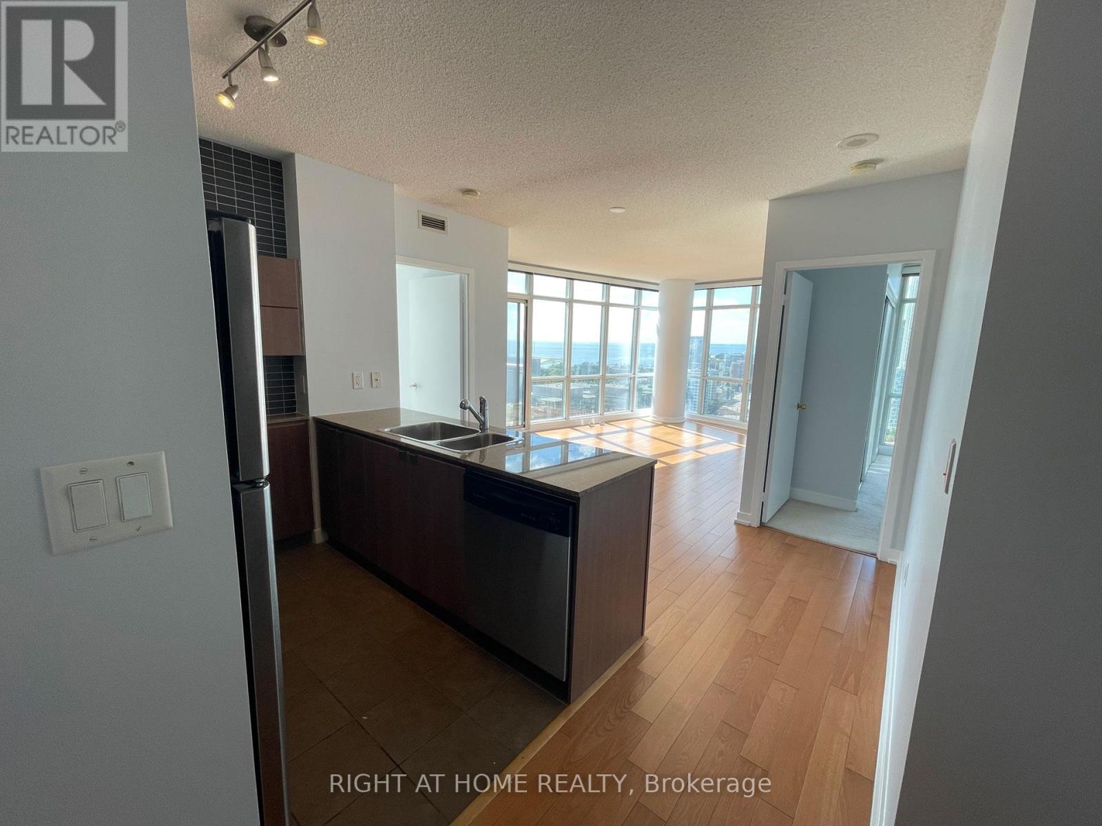 2615 - 11 BRUNEL COURT, Toronto (Waterfront Communities), Ontario, M5V3Y3 — Photo 6