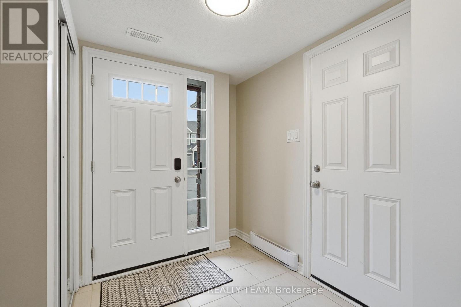 372 WILLOW ASTER CIRCLE, Ottawa, Ontario, K4A1C8 — Photo 3