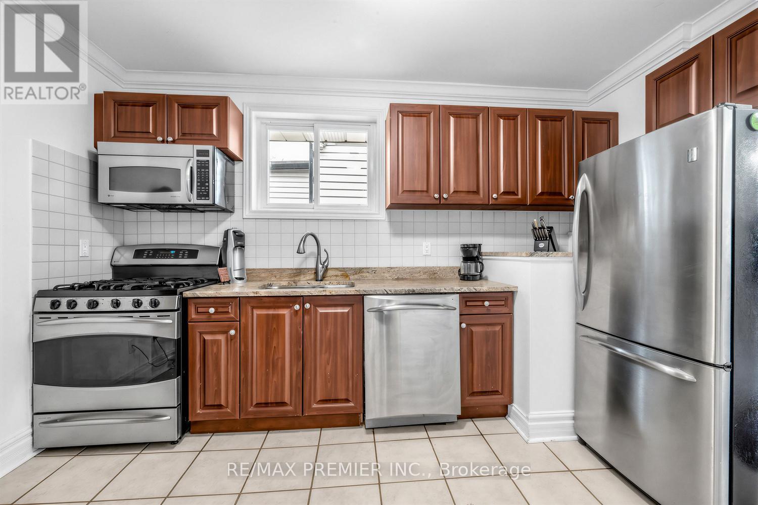 144 WESTLAKE AVENUE, Toronto (Woodbine-Lumsden), Ontario, M4C4R9 — Photo 9