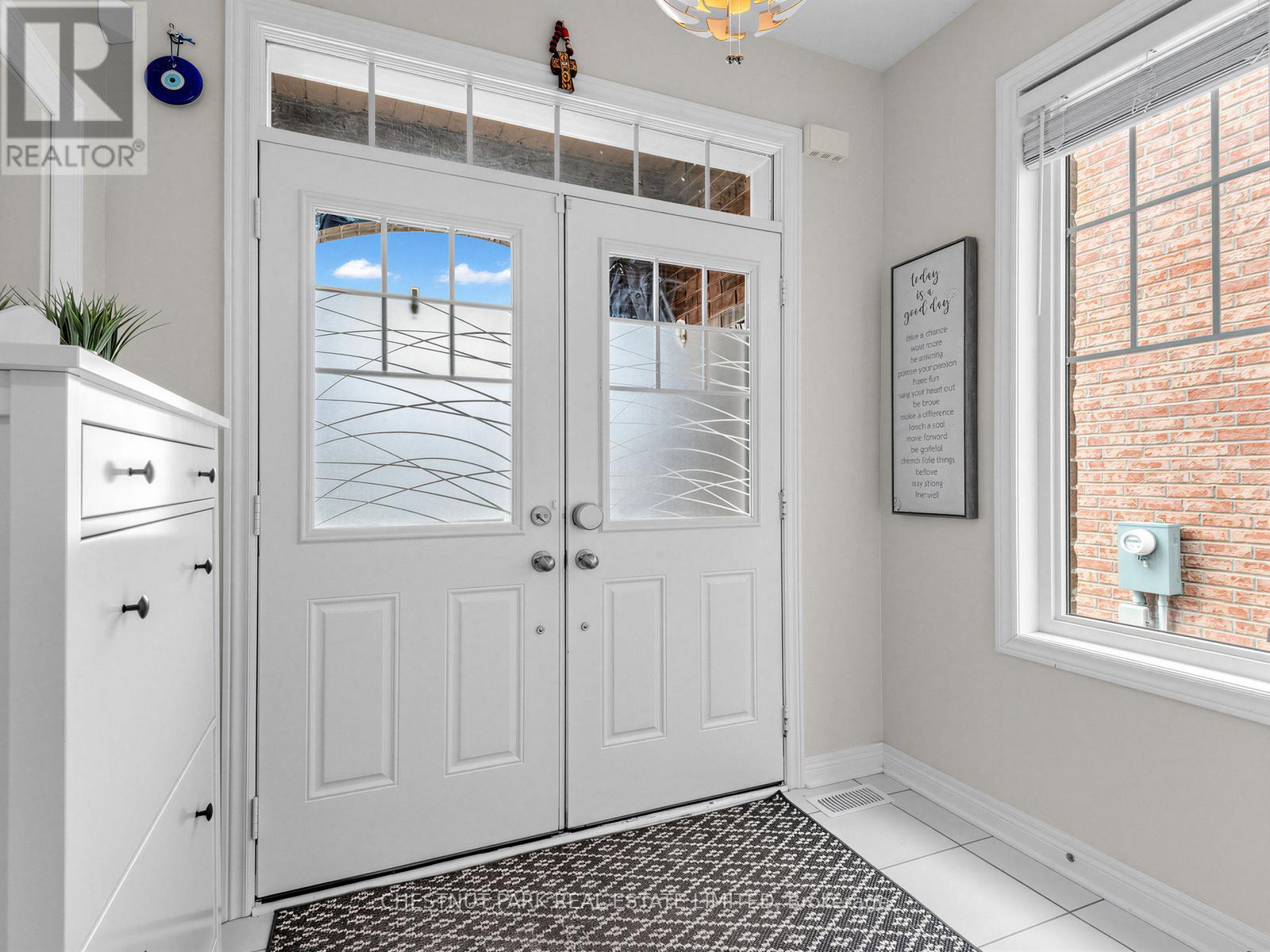 11 CONSTABLE STREET, Aurora, Ontario, L4G1B7 — Photo 13