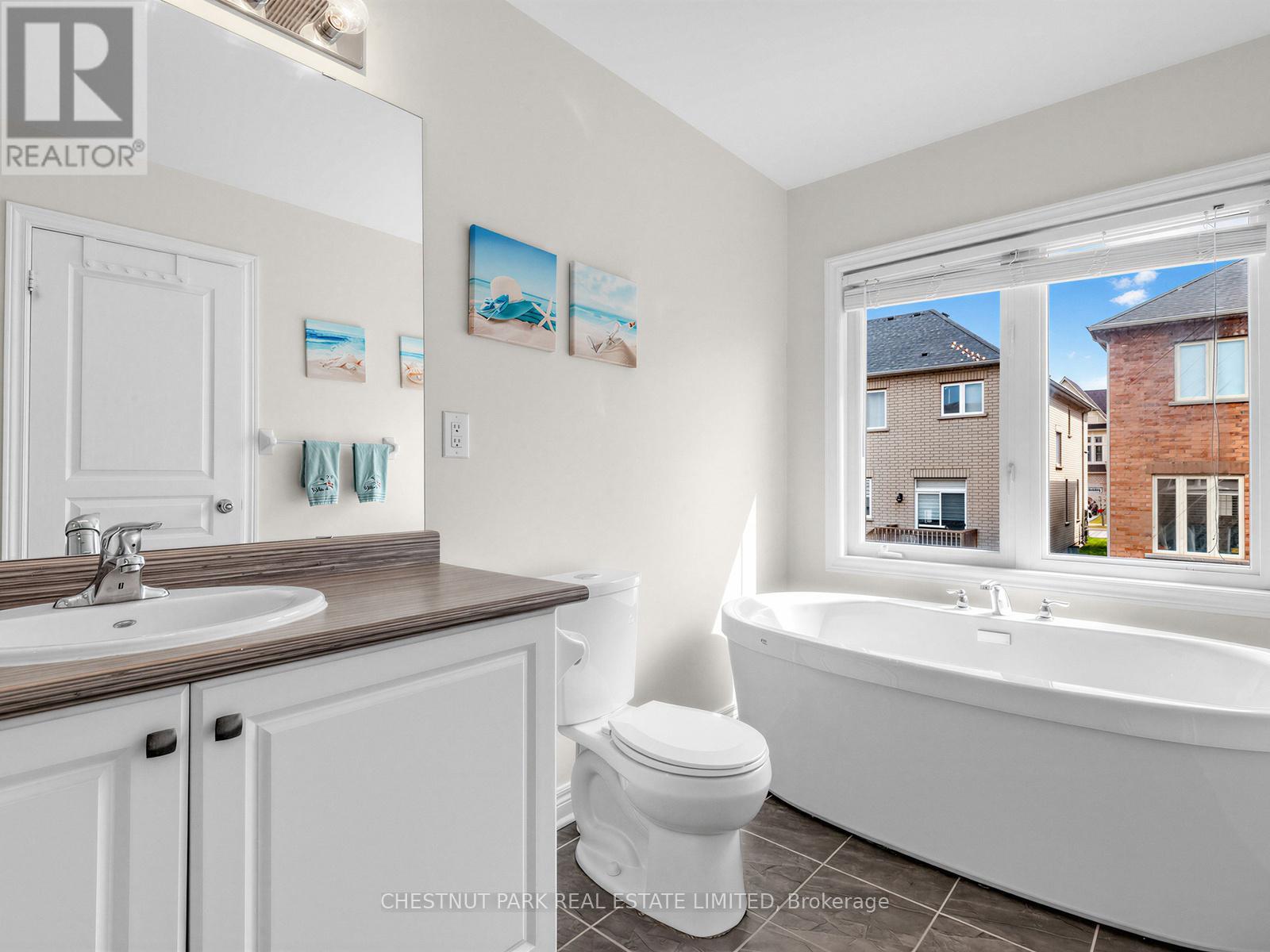 11 CONSTABLE STREET, Aurora, Ontario, L4G1B7 — Photo 18