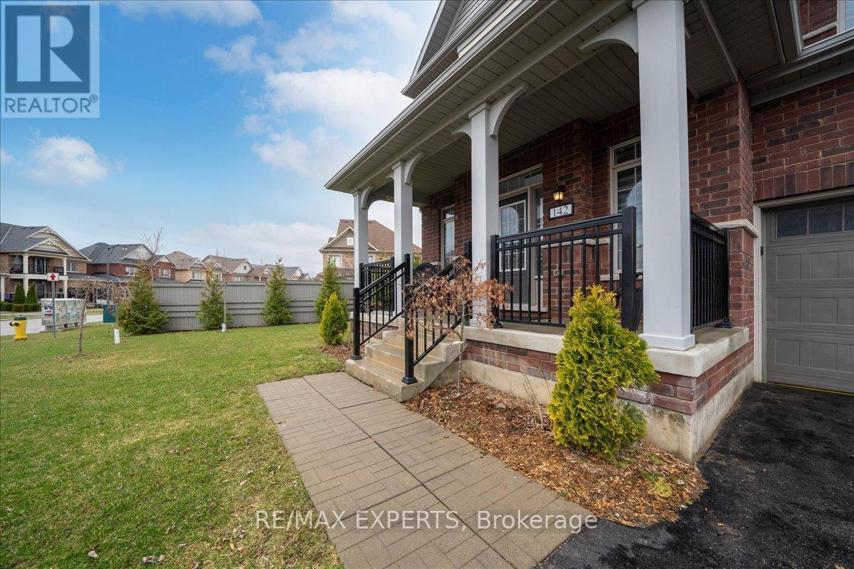 142 MARTIN TRAIL, New Tecumseth (Tottenham), Ontario, L0G1W0 — Photo 4