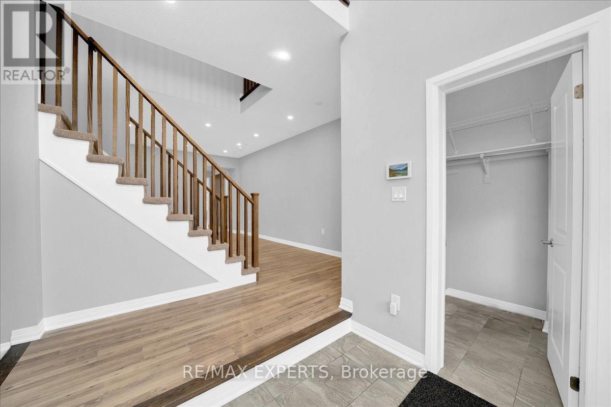 142 MARTIN TRAIL, New Tecumseth (Tottenham), Ontario, L0G1W0 — Photo 7