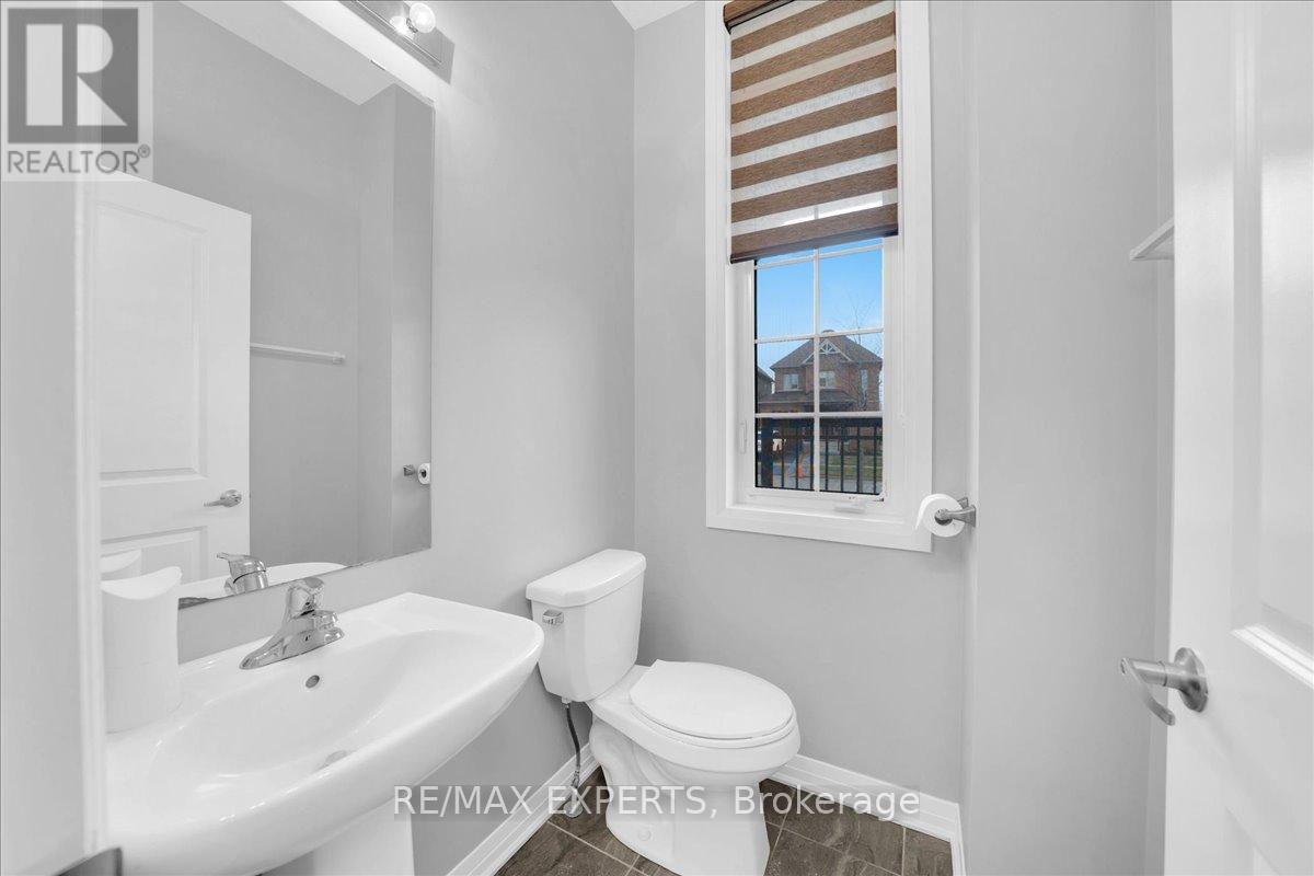 142 MARTIN TRAIL, New Tecumseth (Tottenham), Ontario, L0G1W0 — Photo 8