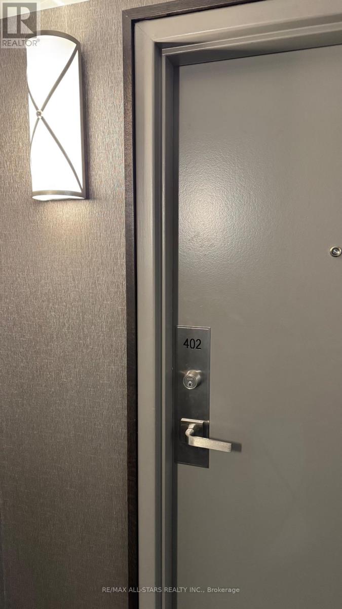 402 - 7601 BATHURST STREET, Vaughan (Crestwood-Springfarm-Yorkhill), Ontario, L4J4H5 — Photo 2