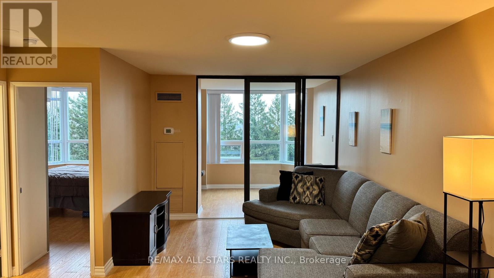 402 - 7601 BATHURST STREET, Vaughan (Crestwood-Springfarm-Yorkhill), Ontario, L4J4H5 — Photo 6