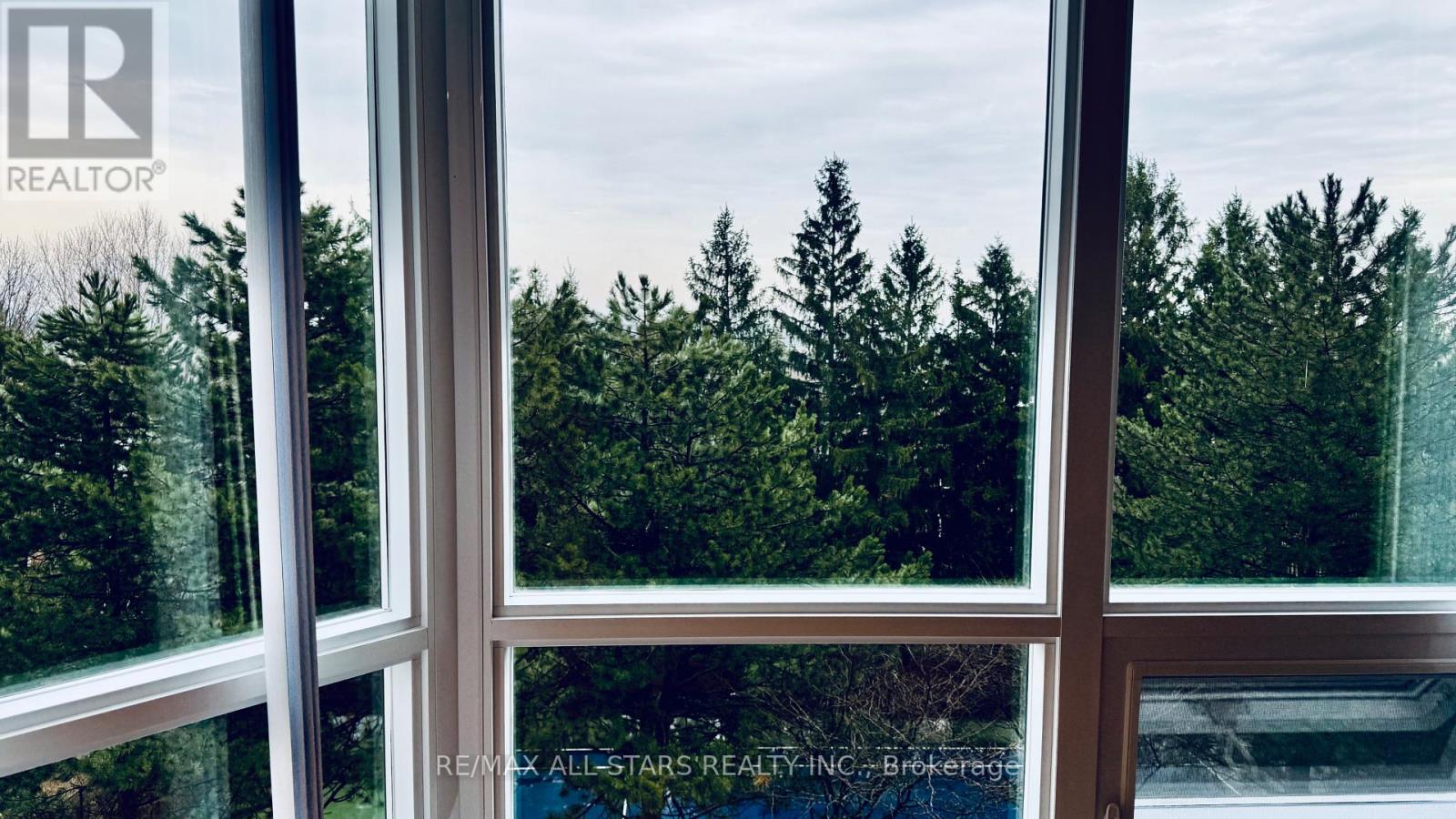 402 - 7601 BATHURST STREET, Vaughan (Crestwood-Springfarm-Yorkhill), Ontario, L4J4H5 — Photo 9