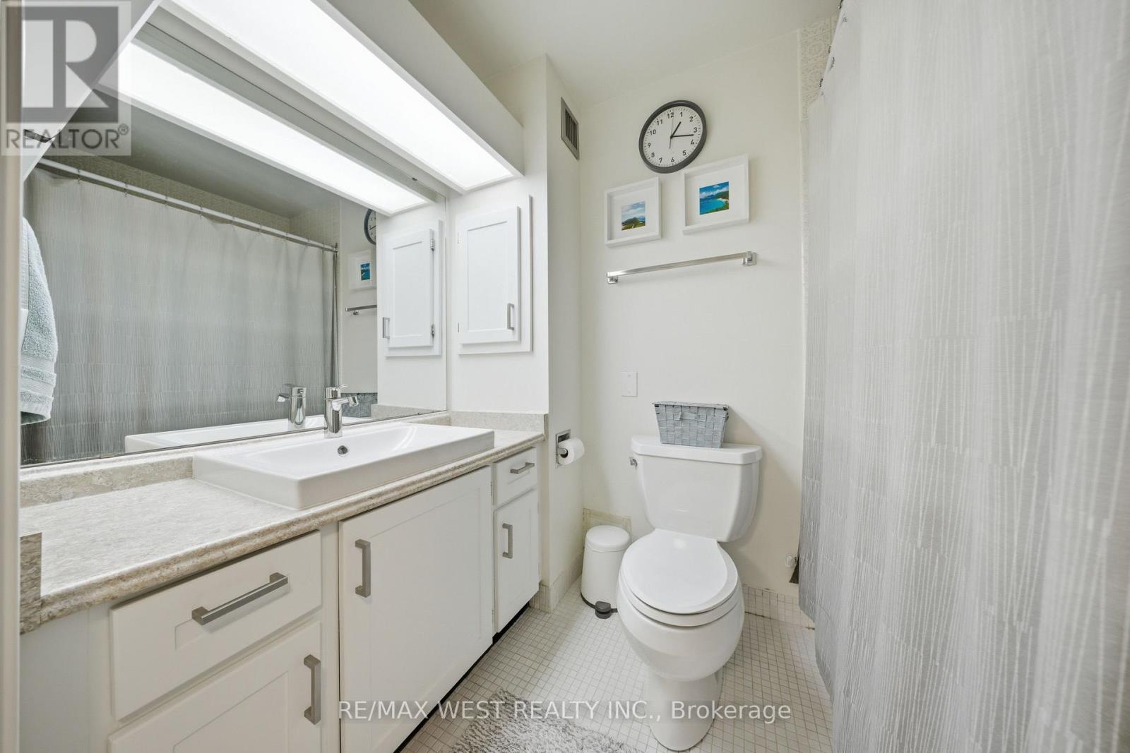 2302 - 1300 BLOOR STREET, Mississauga (Applewood), Ontario, L4Y3Z2 — Photo 9