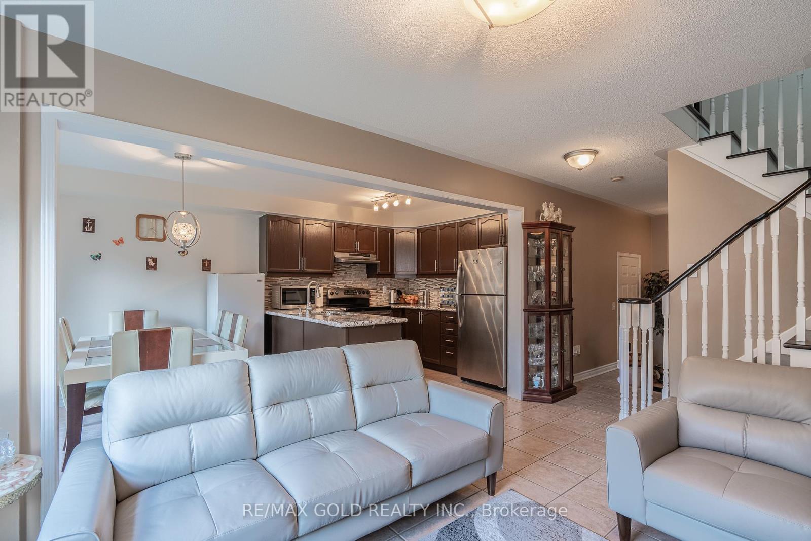 31 MISTDALE CRESCENT, Brampton (Fletcher's Meadow), Ontario, L7A1S2 — Photo 10