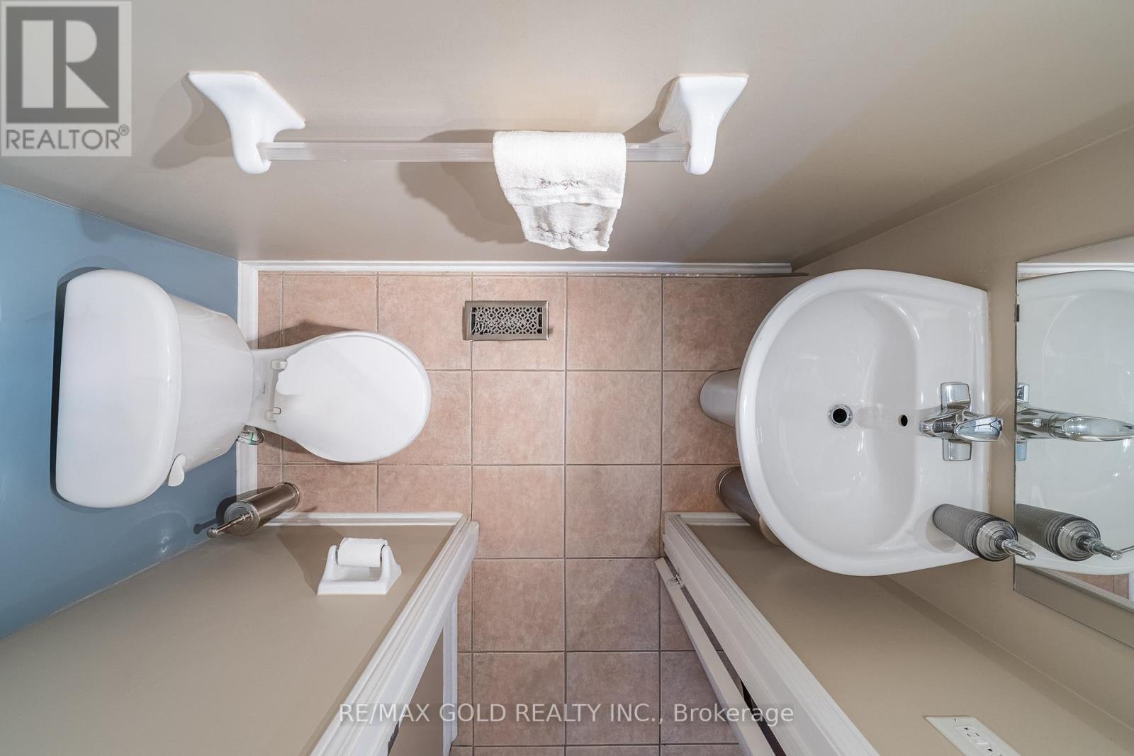 31 MISTDALE CRESCENT, Brampton (Fletcher's Meadow), Ontario, L7A1S2 — Photo 4