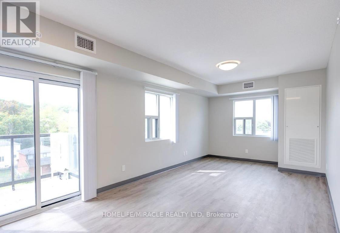 511 - 595 STRASBURG ROAD, Kitchener, Ontario, N2E0J7 — Photo 3