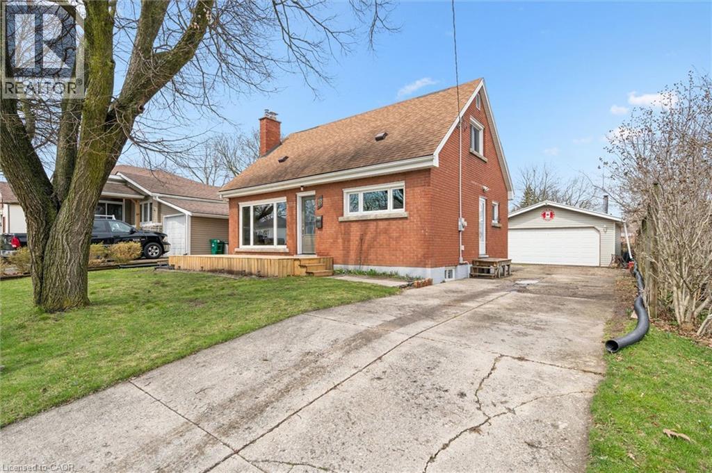 18 CLOSE Avenue, Cambridge, Ontario, N1R2R4 — Photo 2