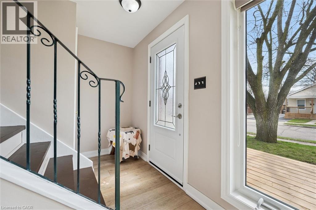 18 CLOSE Avenue, Cambridge, Ontario, N1R2R4 — Photo 5