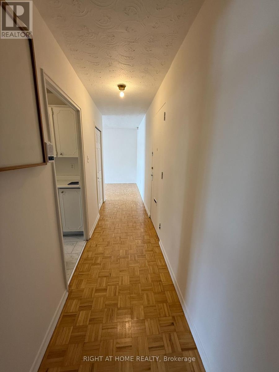 203 - 95 TAUNTON ROAD E, Oshawa (Centennial), Ontario, L1G3T6 — Photo 3