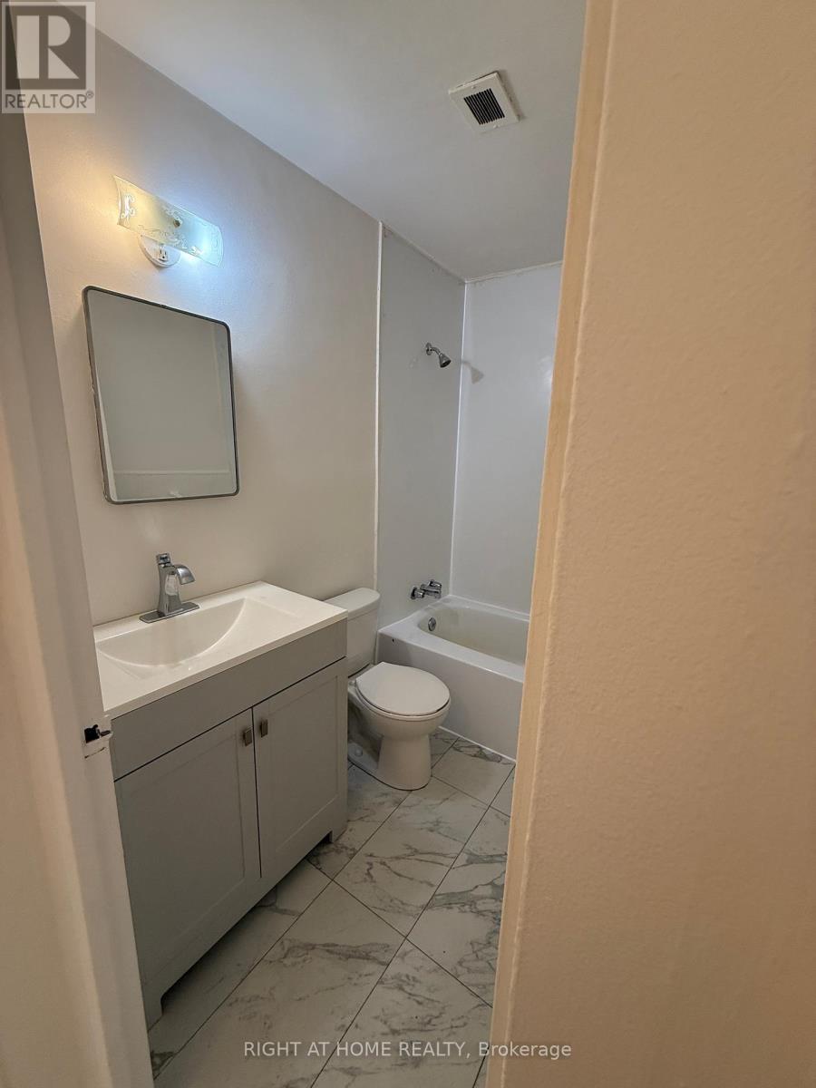 206 - 95 TAUNTON ROAD E, Oshawa (Centennial), Ontario, L1G3T6 — Photo 12