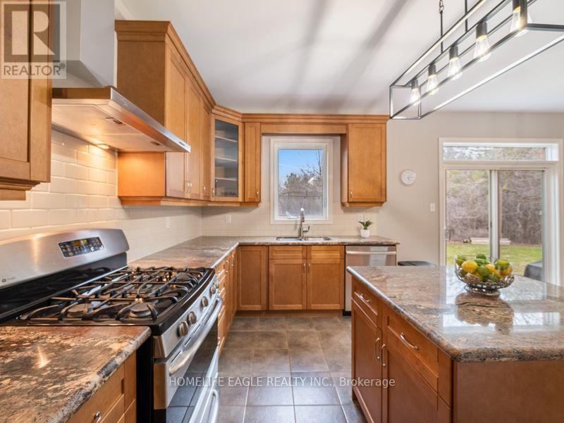 10 FIELDS COURT, Aurora, Ontario, L4G0J5 — Photo 14