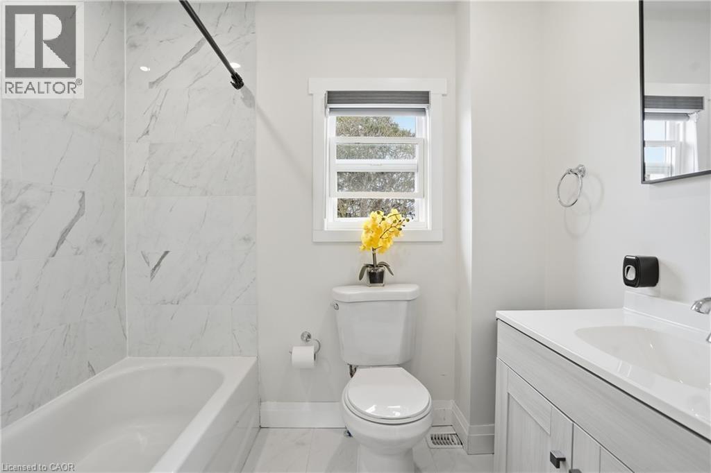 5773 LEONARD Avenue, Niagara Falls, Ontario, L2G4R4 — Photo 16