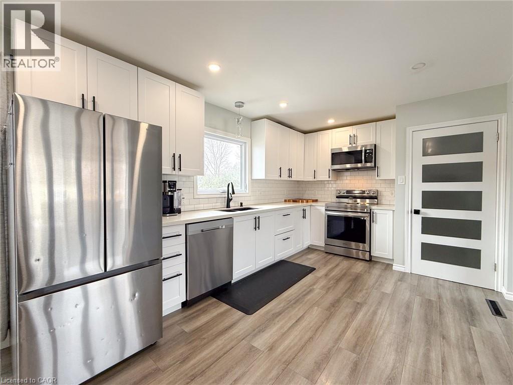 84 CONNAUGHT Avenue, Delhi, Ontario, N4B1K6 — Photo 30
