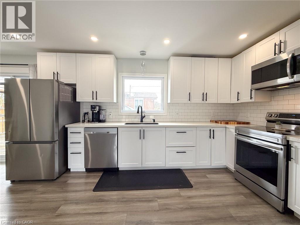 84 CONNAUGHT Avenue, Delhi, Ontario, N4B1K6 — Photo 9