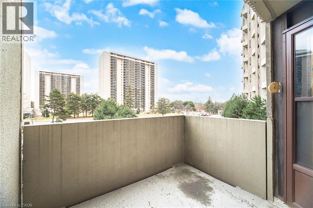 296 MILL Road Unit# A21, Toronto, Ontario, M9C4X8 — Photo 16