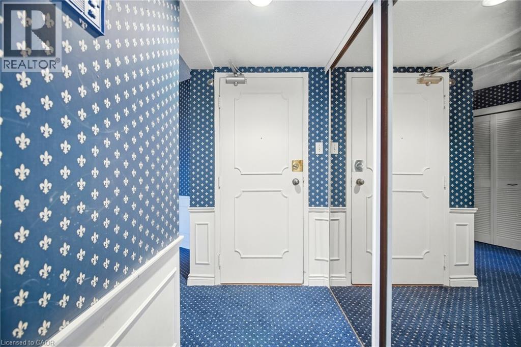 296 MILL Road Unit# A21, Toronto, Ontario, M9C4X8 — Photo 6