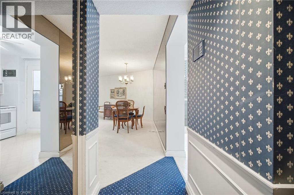 296 MILL Road Unit# A21, Toronto, Ontario, M9C4X8 — Photo 7