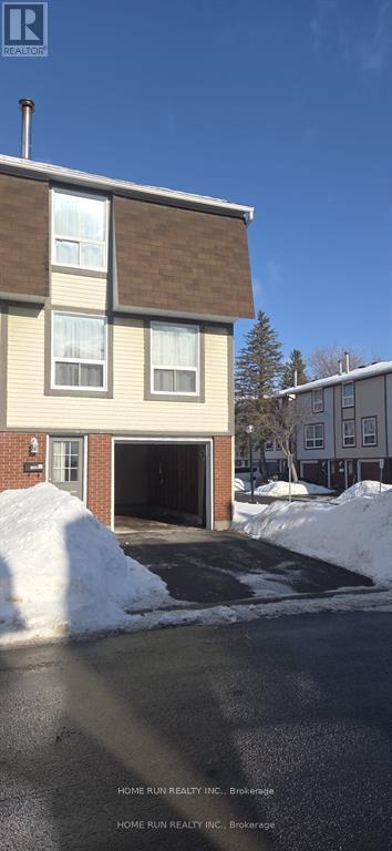 1994 GREENWAY PARK LANE, Ottawa, Ontario, K1B5A8 — Photo 2