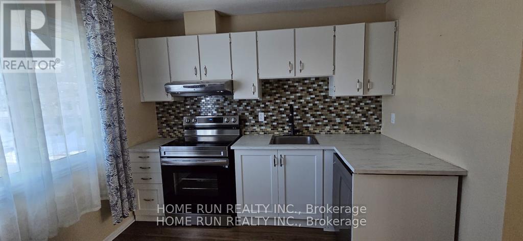 1994 GREENWAY PARK LANE, Ottawa, Ontario, K1B5A8 — Photo 7