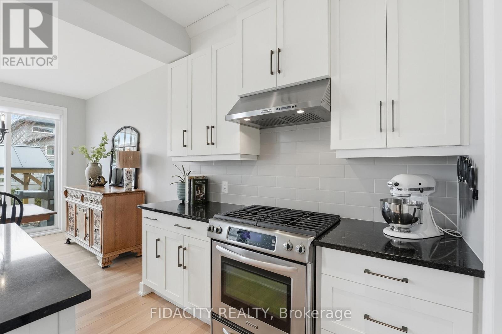 216 BALIKUN HEIGHTS, Ottawa, Ontario, K2V0A6 — Photo 7