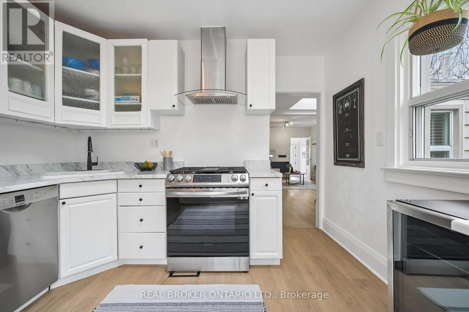 60 HAIG AVENUE, Toronto (Birchcliffe-Cliffside), Ontario, M1N2W1 — Photo 8