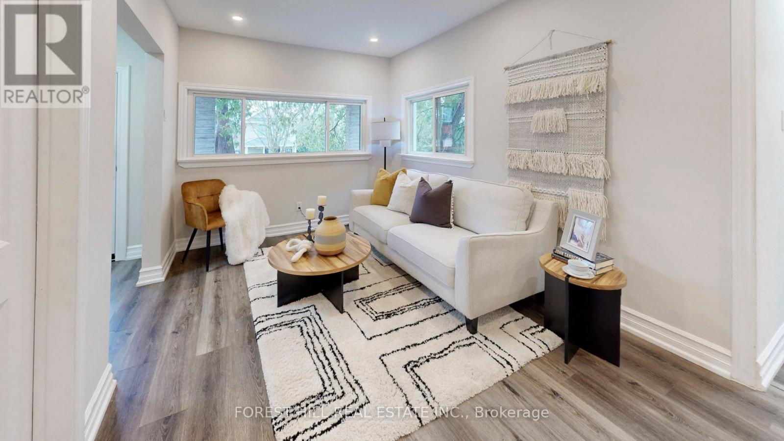 54 VINCENT STREET, Newmarket (Bristol-London), Ontario, L3Y4G5 — Photo 4