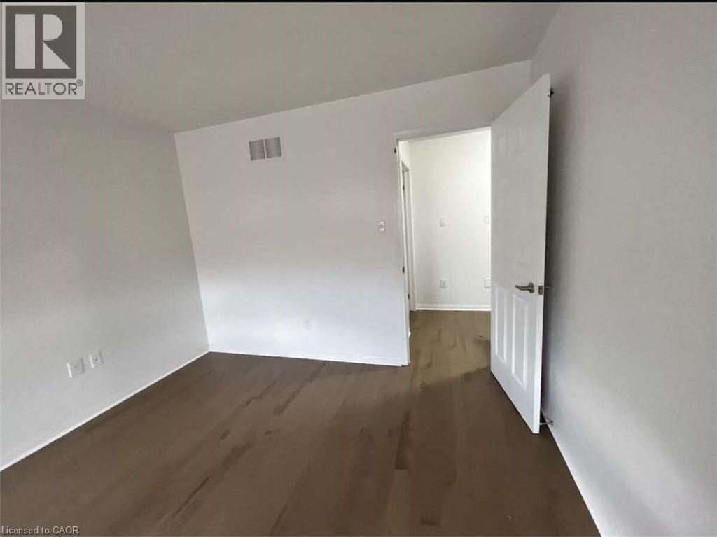 450 CAVANAGH Lane, Milton, Ontario, L9T8G6 — Photo 12