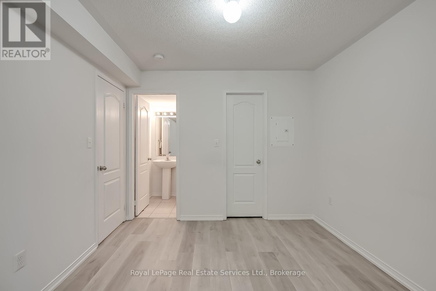 33 - 2480 POST ROAD, Oakville (RO River Oaks), Ontario, L6H0K1 — Photo 16